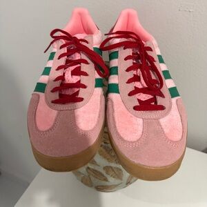 Adidas Gazelle Size 9